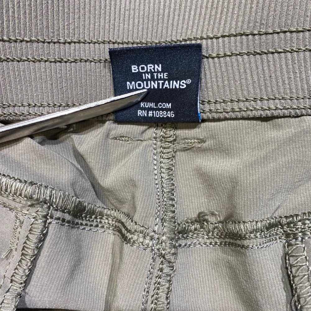 Kuhl Navigatr Shorts Mens 38 Khaki Tan Stretch Hiking Travel Outdoor Cargo Gorp - Picture 10 of 12